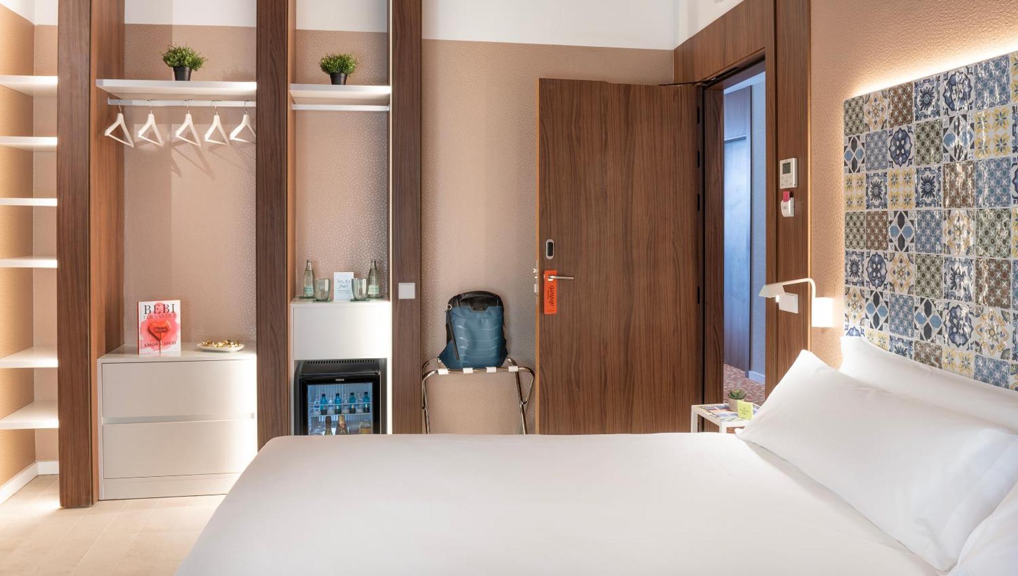 Axel Hotel Valencia - Adults Only Екстер'єр фото